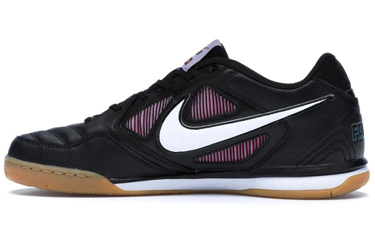 ナイキ Supreme × Nike SB Luner Gato "Black" AR9821-001