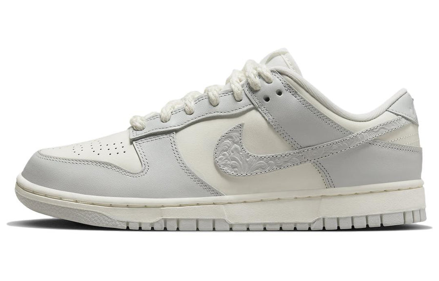 ナイキ ダンク Nike Women's Dunk Low "Sail/Aura Tawny Metallic Silver" FJ4553-133