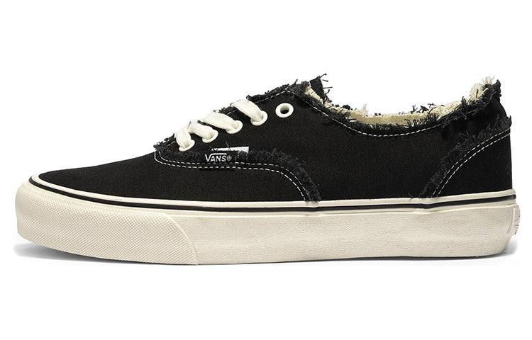 ヴァンズ オーセンティック Invincible × Vans Authentic VLT LX "Black/White" VN000CB8BMW