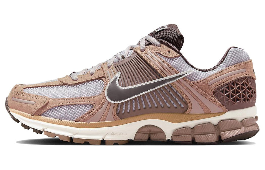 ナイキ ボメロ Nike Zoom Vomero 5 "Dusted Clay" HF1553-200