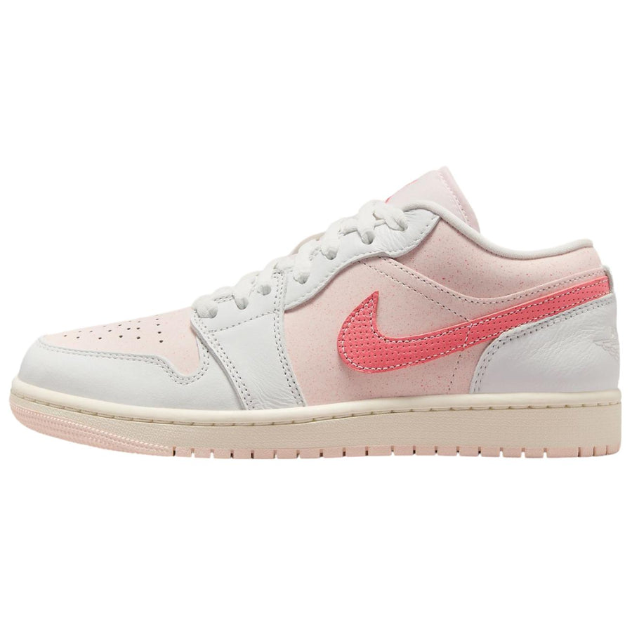 エアジョーダン1 Nike Women's Air Jordan 1 Low SE "Strawberry Milkshake" IB8156-133