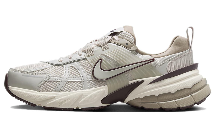 ナイキ V2K ラン Nike Women's V2K Run "Light All Wood Brown/Khaki/Earth/Light Bone" FD0736-103
