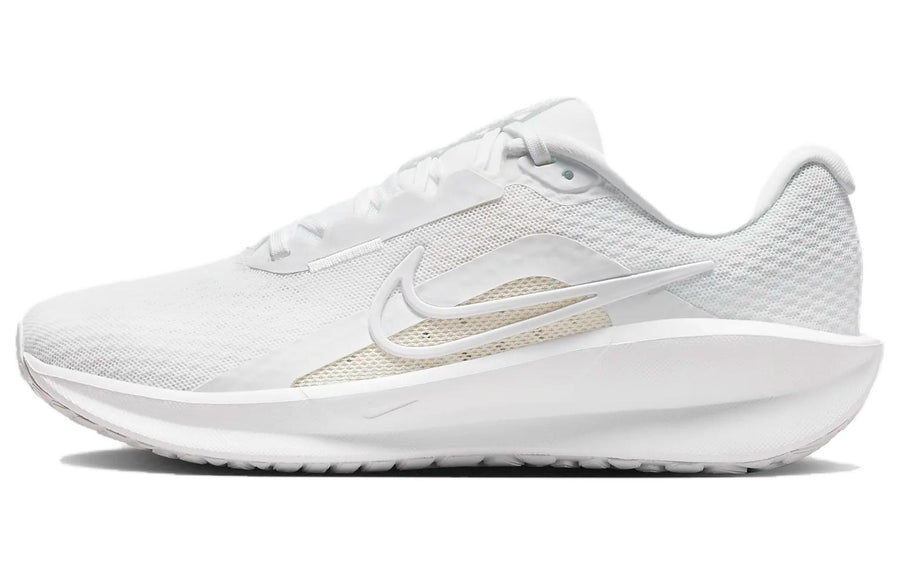 ナイキ Nike Women's Downshifter 13 "White/Platinum Tint" FD6476-101