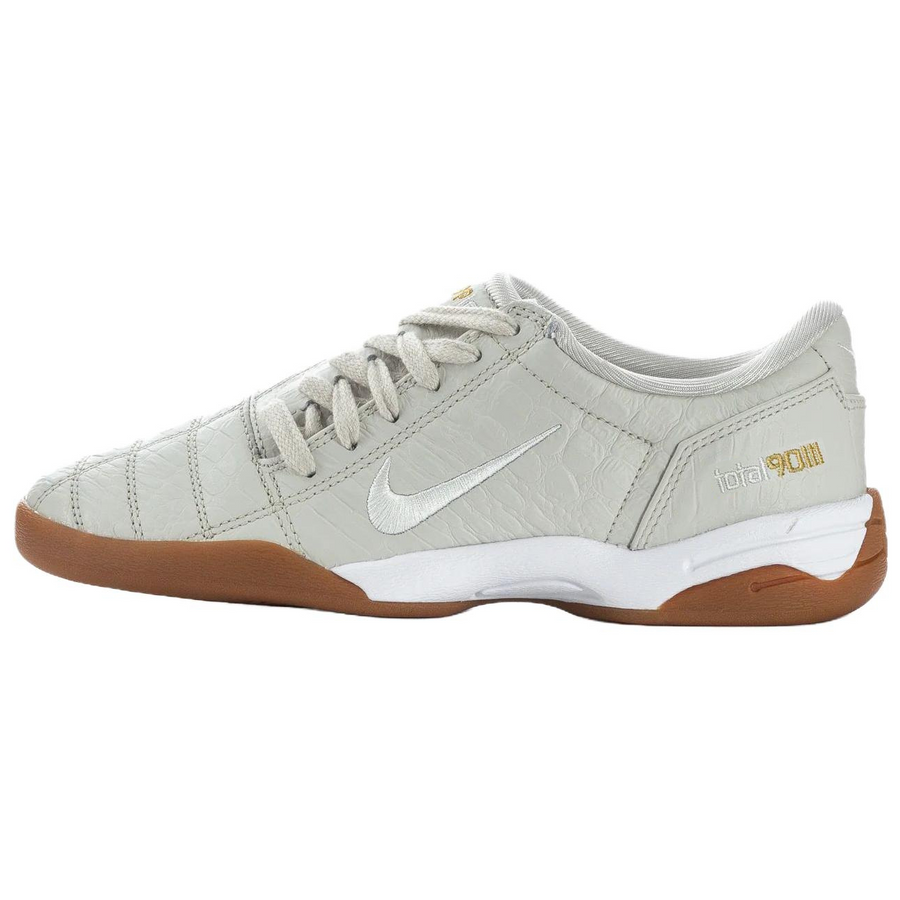 ナイキ トータル90 Nike Women's Total 90 3 "Light Bone/White/Gum Medium Brown/Sail" IF3947-002