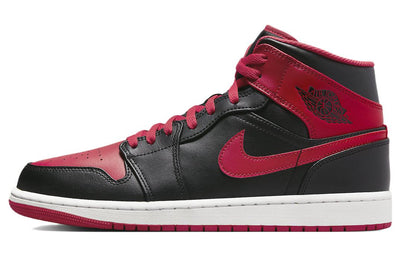 エアジョーダン1 Nike Air Jordan 1 Mid "Bred Toe" DQ8426-060