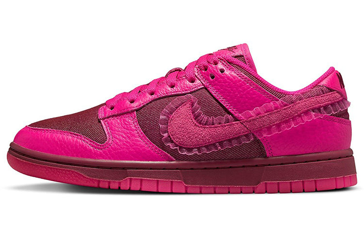 ナイキ ダンク Nike Women's Dunk Low "Valentines Day" DQ9324-600