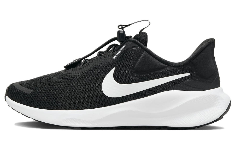 ナイキ Nike Women's Revolution 7 Easy On "Black/White" FN7999-001