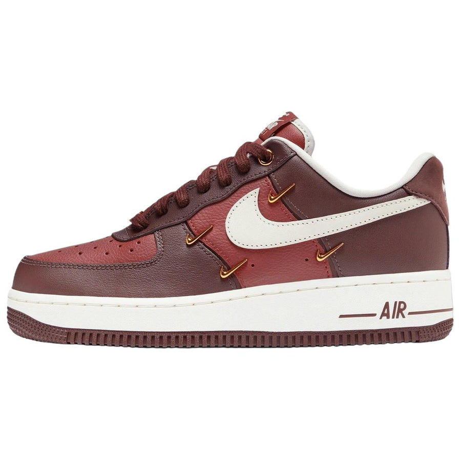 ナイキ エアフォース1 Nike Air Force 1 Low LX "Team Red" IR0485-611