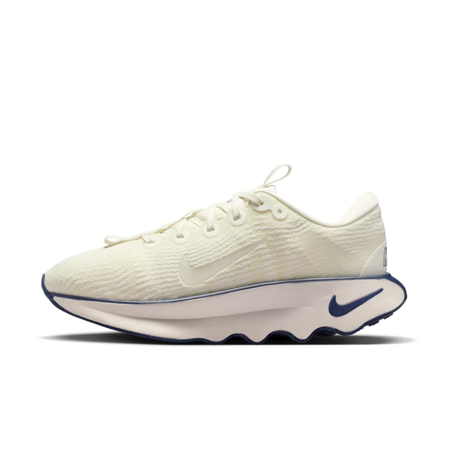 ナイキ Nike Women's Motiva "Sail/Coconut Milk/Midnight Navy" DV1238-113