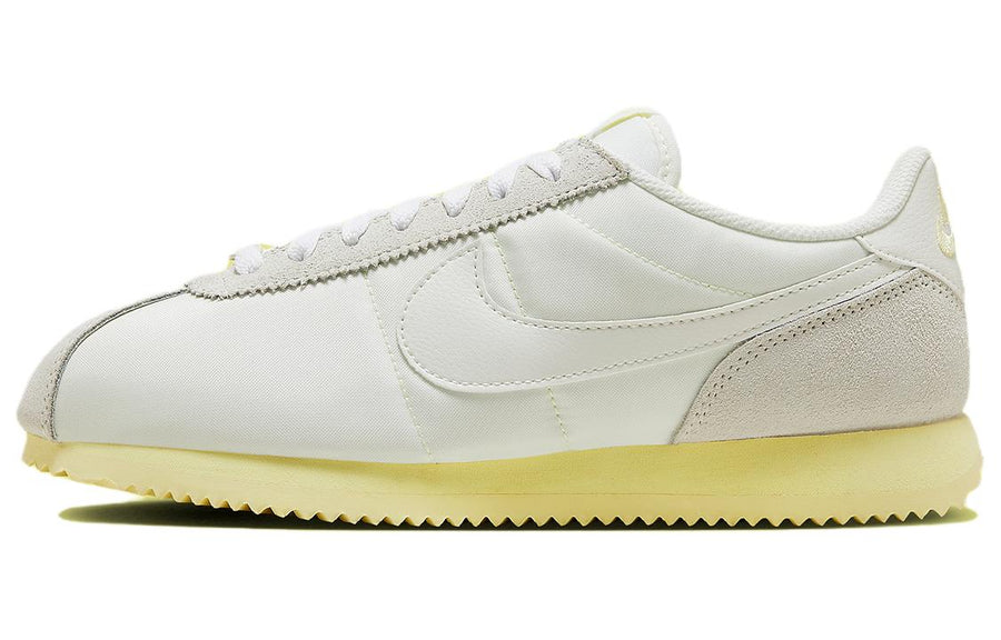 ナイキ コルテッツ Nike Cortez "Pale Yellow" HF6410-118