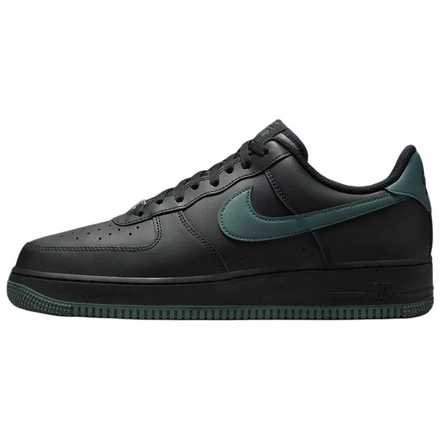 ナイキ エアフォース1 Nike Air Force 1 '07 "Black/Vintage Green" FJ4146-001
