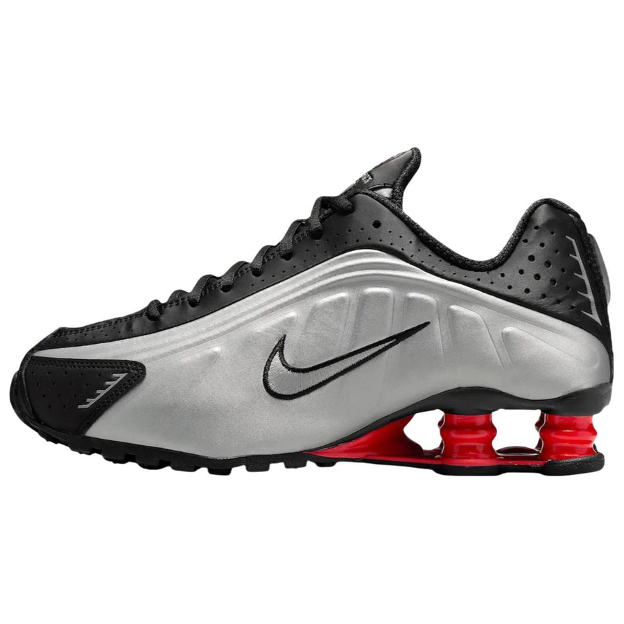 ナイキ ショックス Nike Women's Shox R4 "Black/Light Crimson/Metallic Silver" (2025) AR3565-011