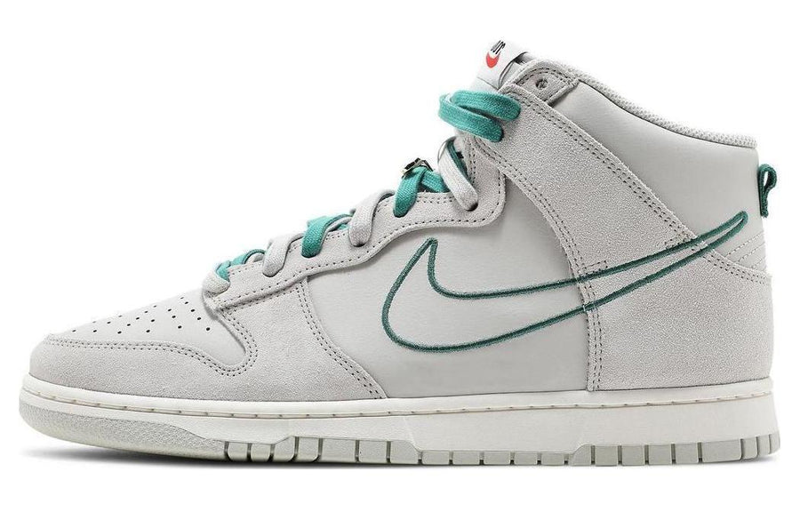 ナイキ ダンク Nike Dunk High SE First Use "Light Bone/Green Noise" DH0960-001