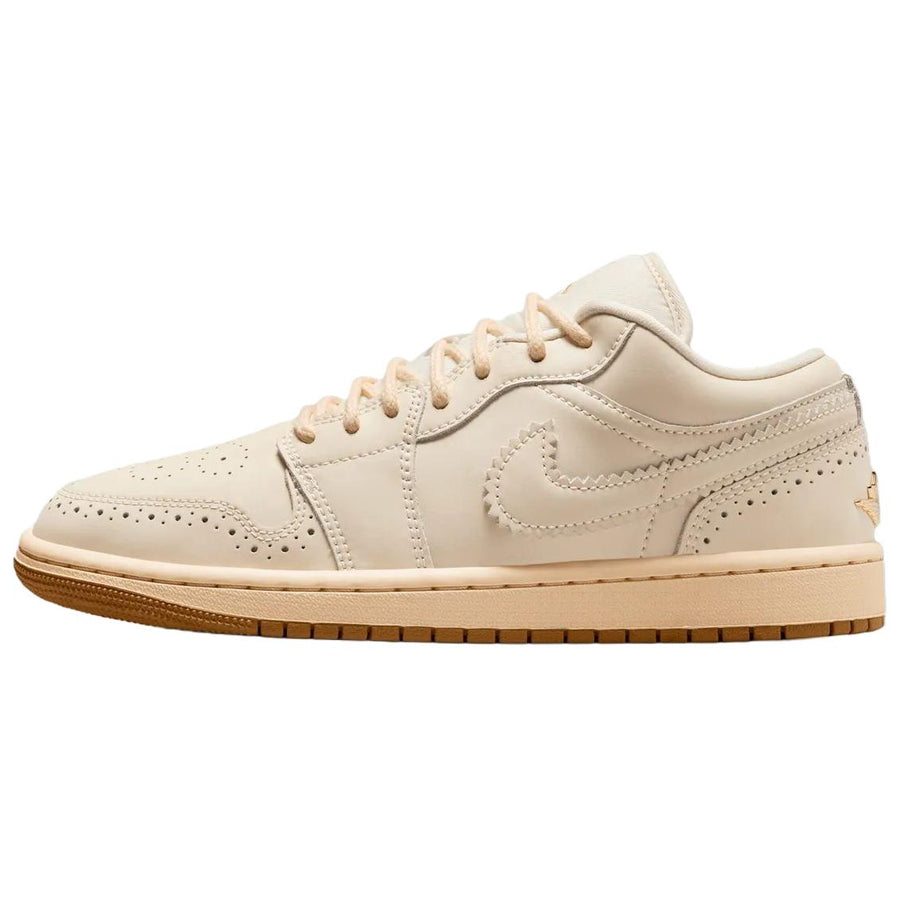エアジョーダン1 Nike Women's Air Jordan 1 Low SE "Brogue" IO0759-100