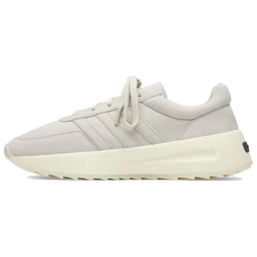 アディダス adidas FEAR OF GOD ATHLETICS Los Angeles Runner "Sesame" IH5152