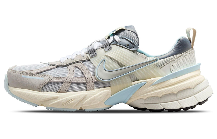 ナイキ V2K ラン Nike Women's V2K Run "Light Bone/Light Iron Ore/Smoke Grey/Metallic Platinum" FZ3596-072