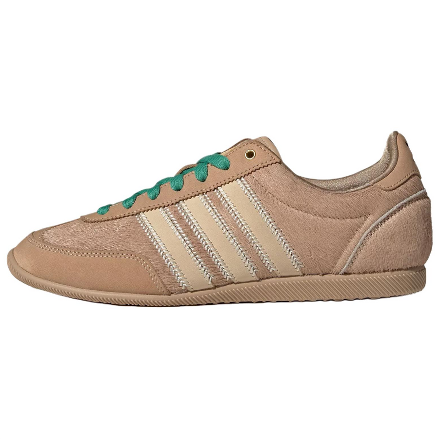 アディダス ジャパン adidas Japan "Warm Sandstone/Crystal Sand/Alumina" JP6148