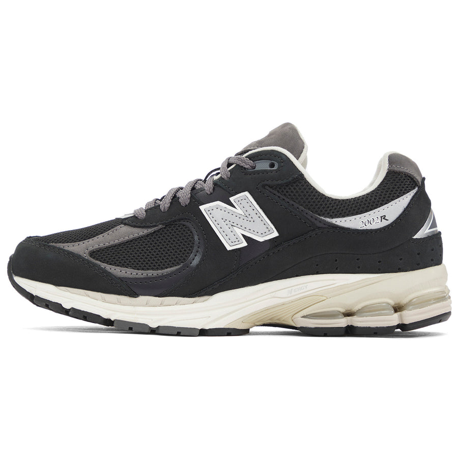 ニューバランス 2002R New Balance 2002R "Black Castlerock Timberwolf" M2002RNC