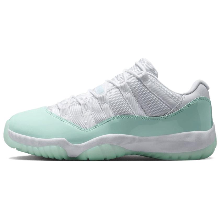 エアジョーダン11 Nike Women's Air Jordan 11 Retro Low "Igloo" AH7860-103