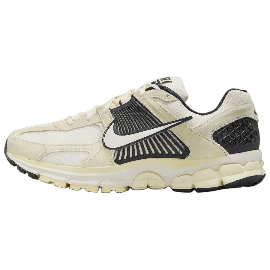 ナイキ ボメロ Nike Vomero 5 "Lemon/Black" HF1553-701