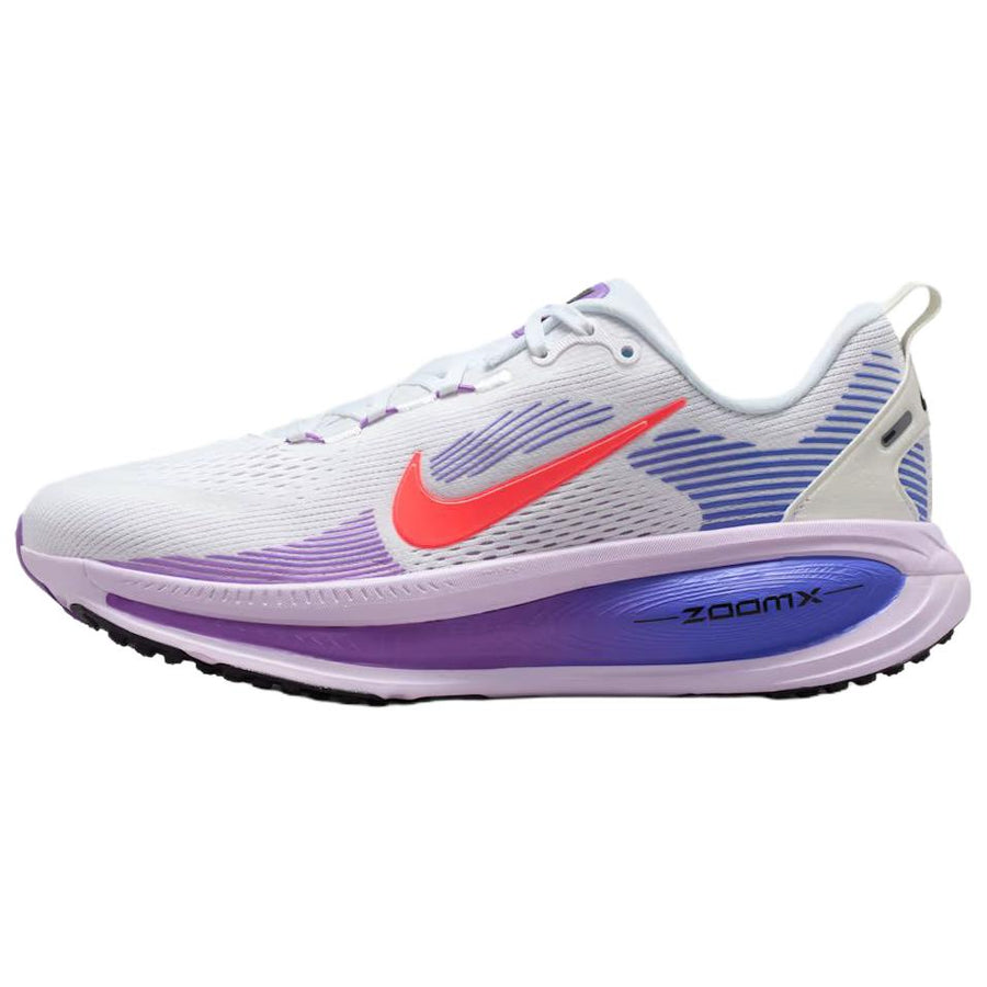 ナイキ ボメロ Nike Women's Vomero 18 "White/Violet Mist/Sapphire/Hot Lava" HM6804-112