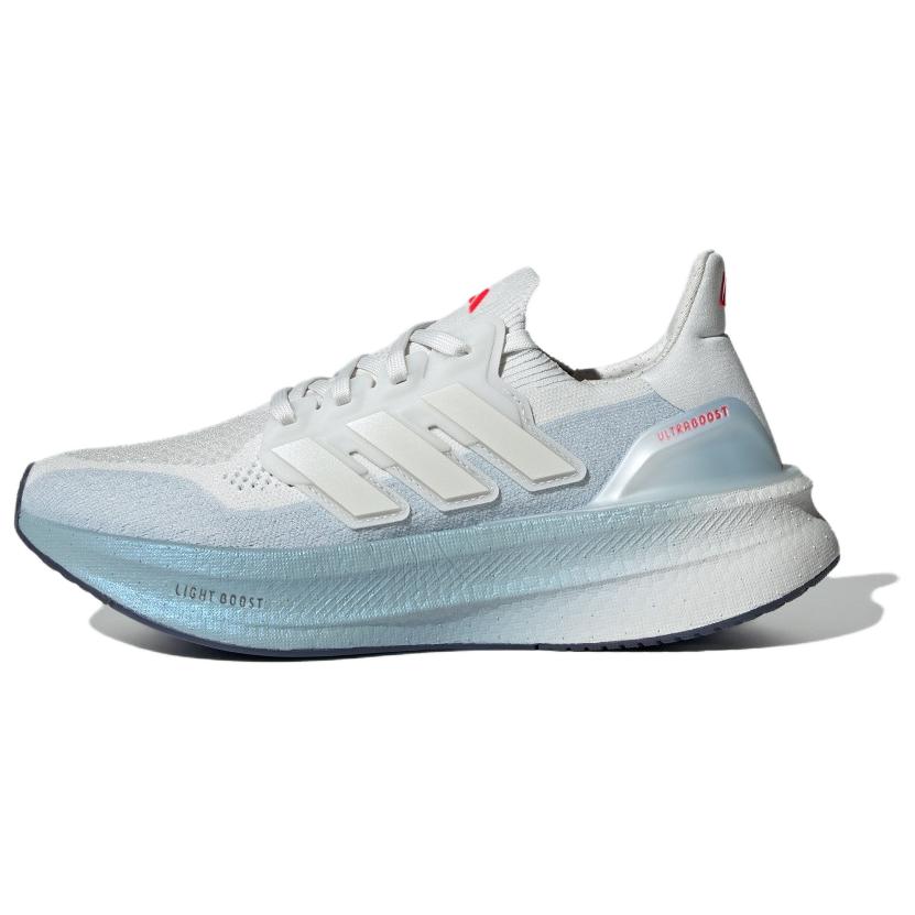 アディダス ウルトラブースト adidas Women's Ultraboost 5 "Crystal White/Zero Metalic/Wonder Blue" JH9055