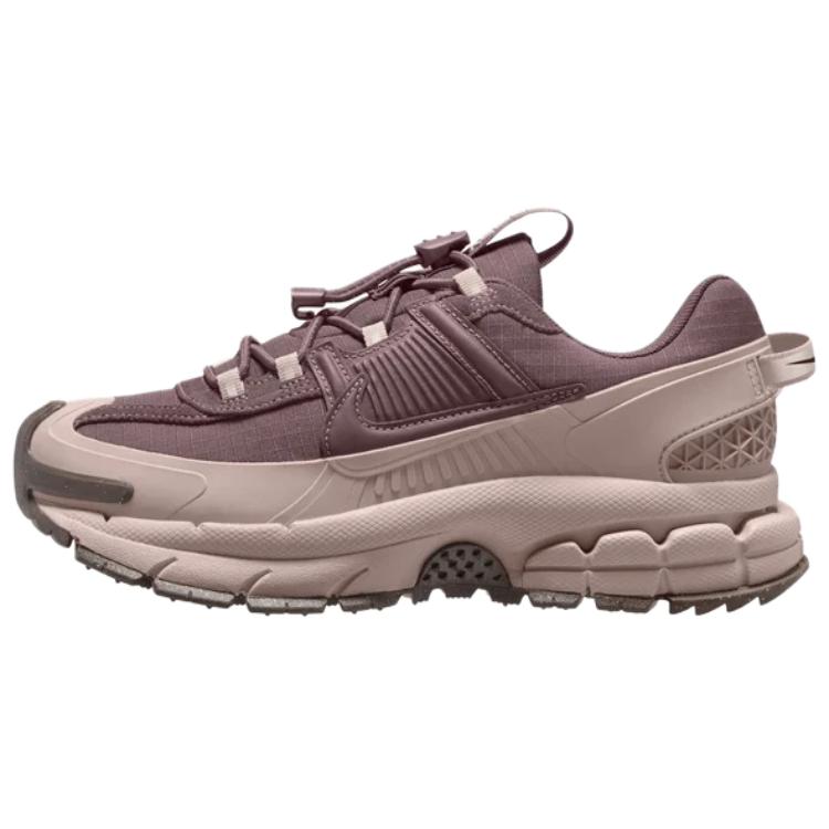 ナイキ ボメロ Nike Women's Zoom Vomero Roam "Tattoo/Particle Rose" HQ2181-501