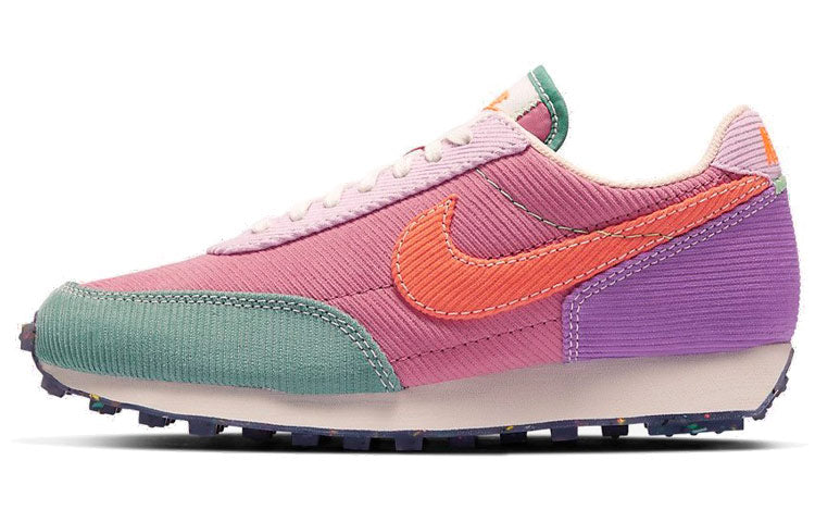 ナイキ Nike Women's Daybreak Corduroy "Desert Berry" DA1471-683