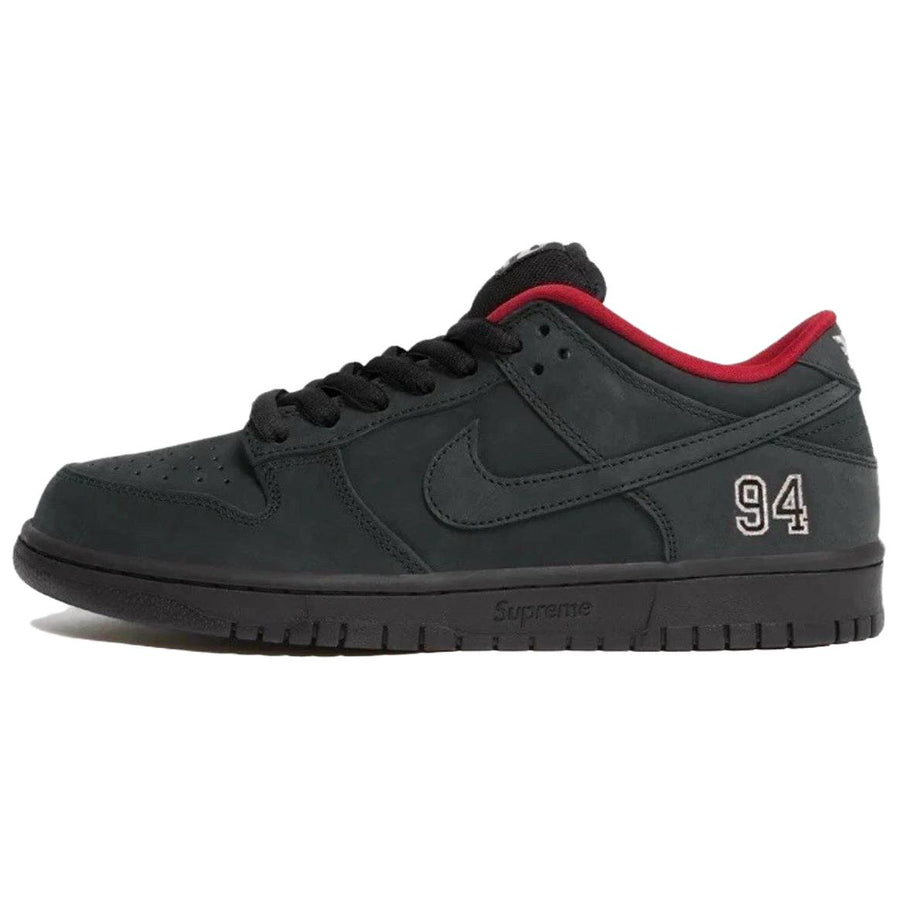 ナイキ SB ダンク Supreme × Nike SB Dunk Low "Black" (25FW Week2) HQ8487-001