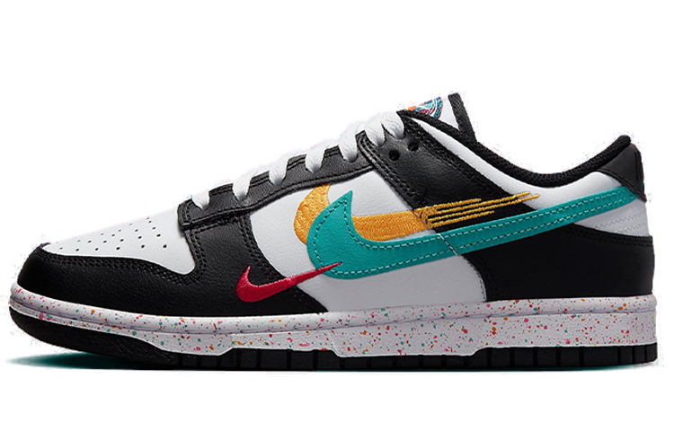 ナイキ ダンク Nike Women's Dunk Low "Lunar New Year" FD4623-131