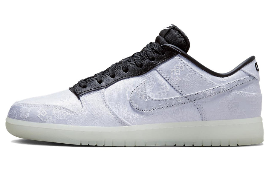 ナイキ ダンク CLOT × Fragment × Nike Dunk Low "Black and White" FN0315-110