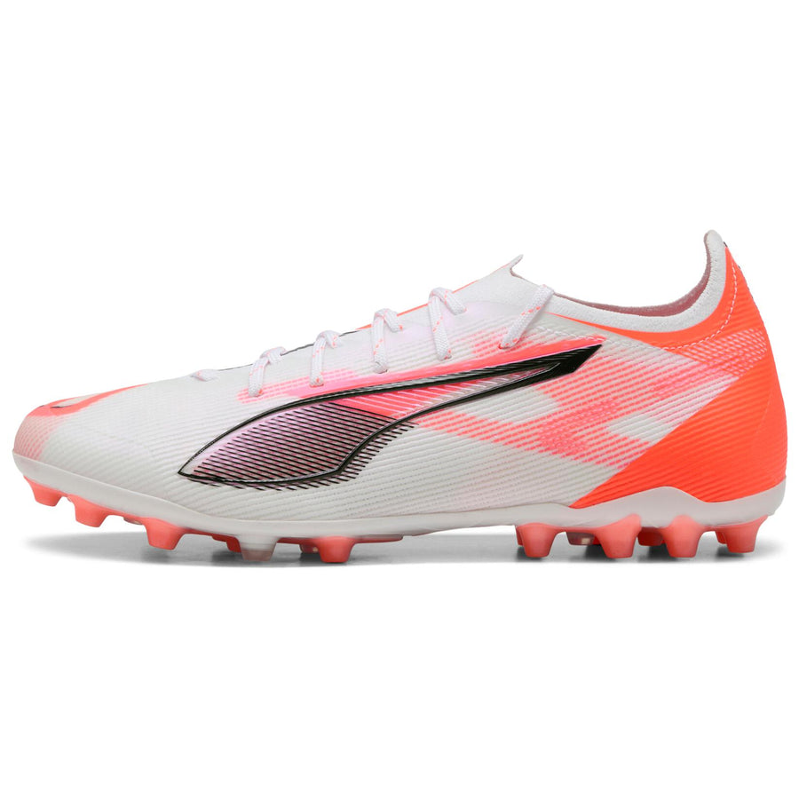 プーマ Puma Ultra 5 Ultimate MG "Puma White/Puma Black/Glowing Red" 108342-01
