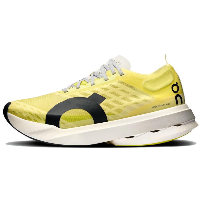 オン On Women's Cloudboom Strike "Limelight/Wolf" 3WE30473331