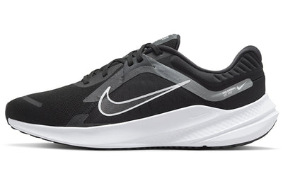 ナイキ Nike Quest 5 "Black/Dark Smoke Gray/White" DD0204-001