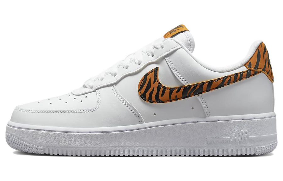 ナイキ エアフォース1 Nike Women's Air Force 1 Low '07 "Tiger Stripes" DD8959-108