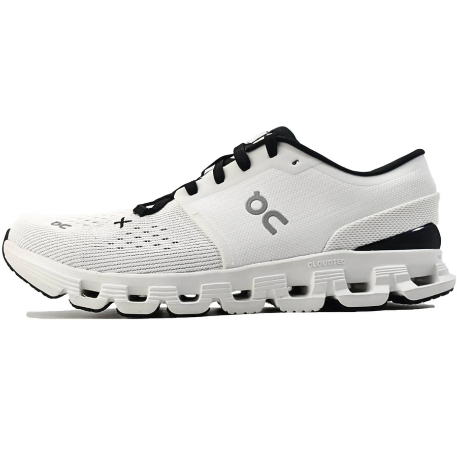 オン On Cloud × 4 "Ivory/Black" 3ME30040791