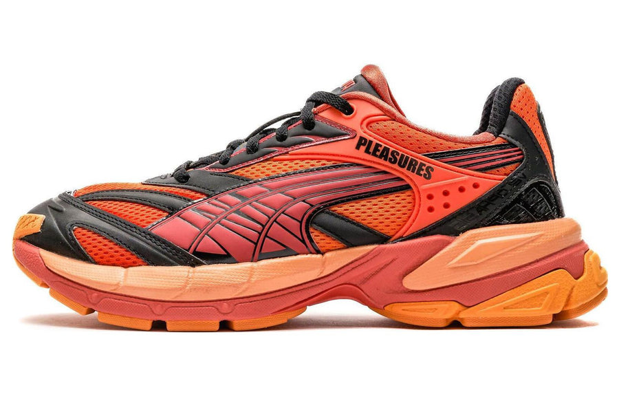 プーマ PLEASURES × Puma Velophasis Layers "Cayenne Pepper/Astro Red" 393301-02