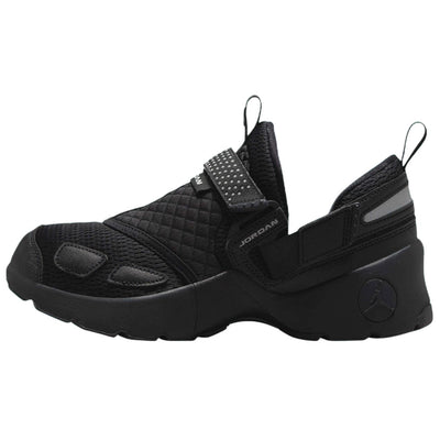 ジョーダン Nike Women's Jordan Trunner LX "Triple Black" HQ2164-001