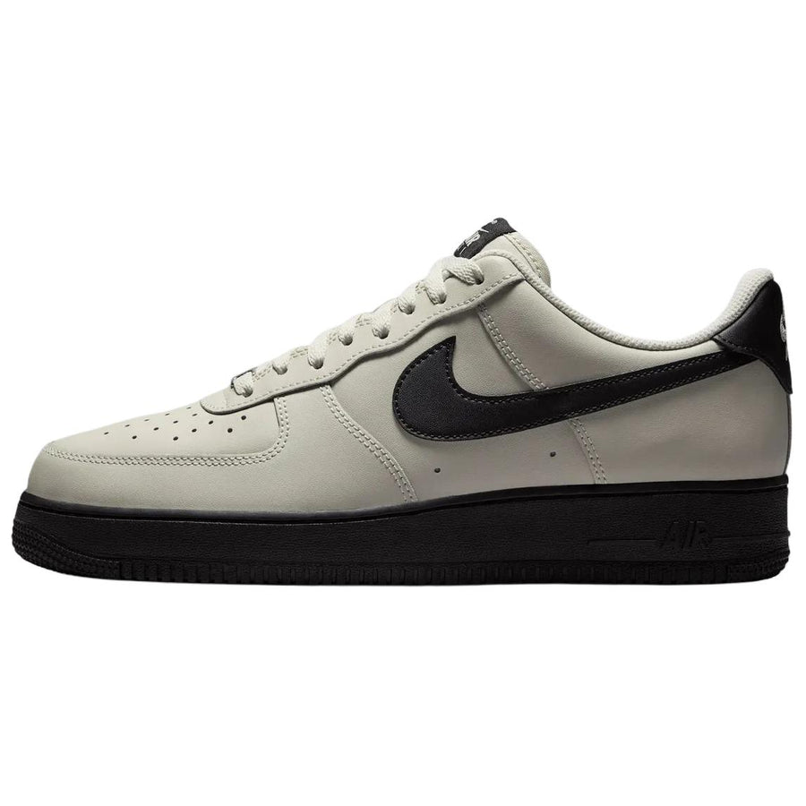 ナイキ エアフォース1 Nike Air Force 1 '07 "Light Bone/Black" FJ4146-005