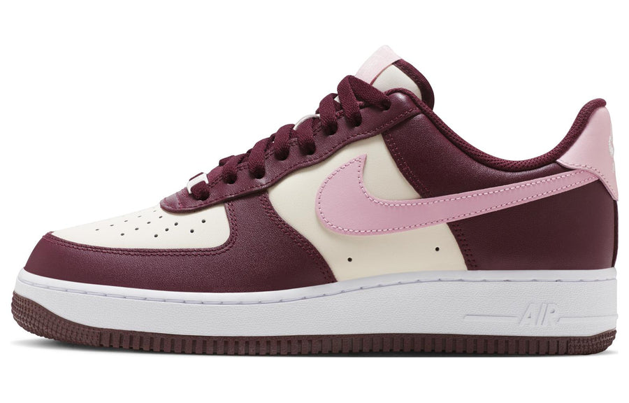 ナイキ エアフォース1 Nike Air Force 1 '07 "Pale Ivory/Night Maroon" FD9925-161