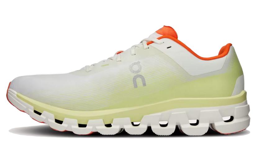 オン On Cloudflow 4 "White/Hay" 3MD30101018