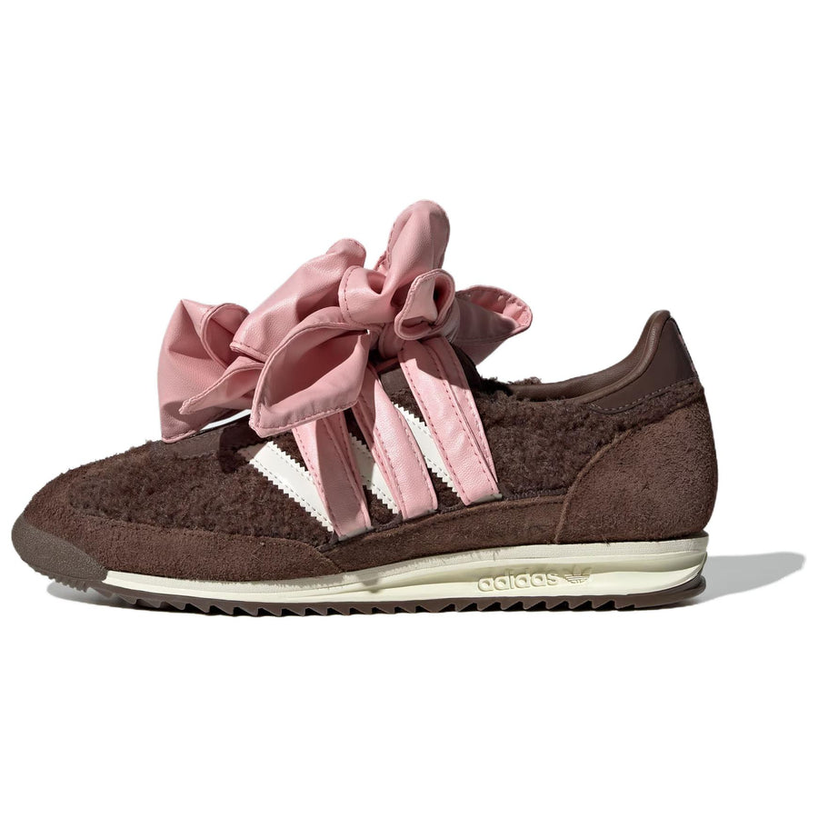 アディダス SL72 Caroline Hu × adidas Women's SL 72 OG "Brown" JH7341