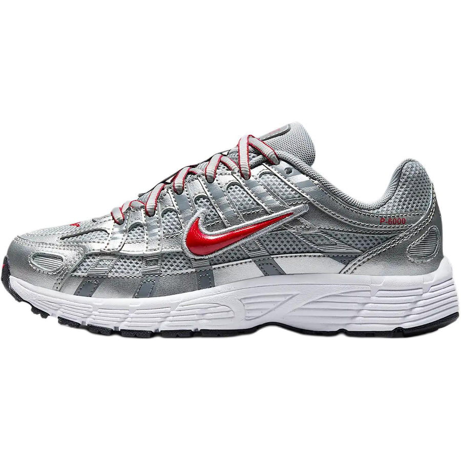 ナイキ P-6000 Nike GS P-6000 "Metallic Silver/Flat Silver/Cool Grey/Gym Red" HV5064-002