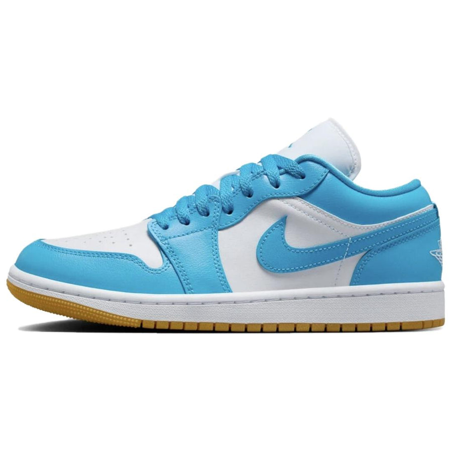 エアジョーダン1 Nike Women's Air Jordan 1 Low "White/Gum Light Brown/Dark Powder Blue" DC0774-104