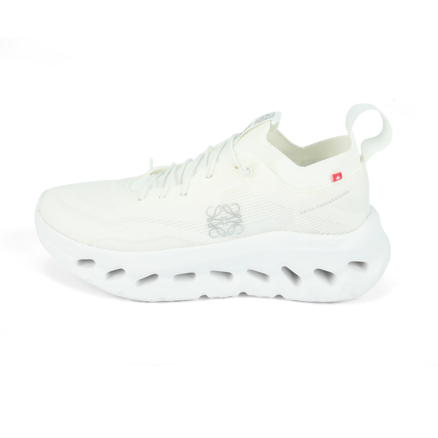 オン LOEWE × On Women's Cloudtilt "All White" 3WD30310108