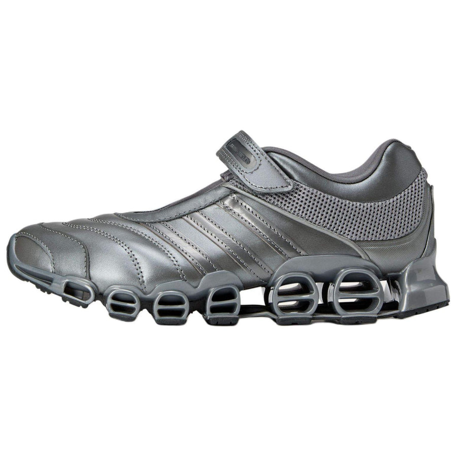 アディダス Taqwa Bint Ali × adidas Women's Megaride Mary-Jane "Iron Metallic/Iron Metallic/Cyber Metallic" IH8566