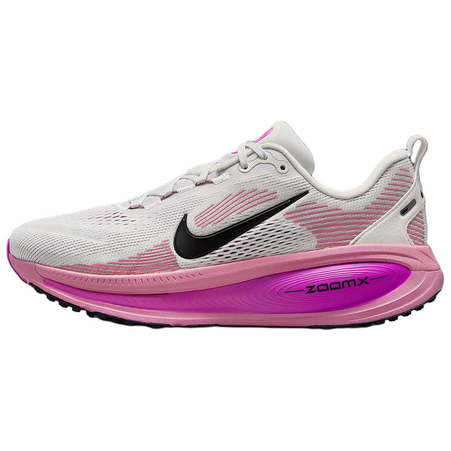 ナイキ ボメロ Nike Women's Vomero 18 "Summit White/Elemental Pink/Red Plum/Black" HM6804-105
