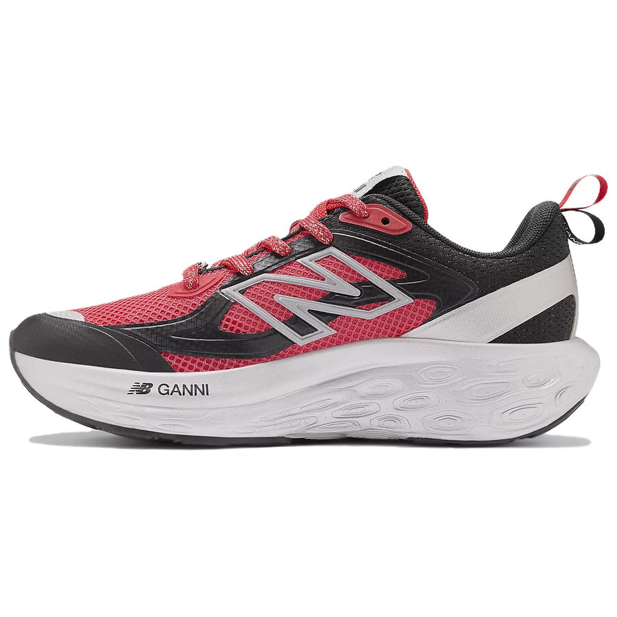 ニューバランス フレッシュフォーム GANNI × New Balance Women's Fresh Foam Trainer "Red" UTRNGN