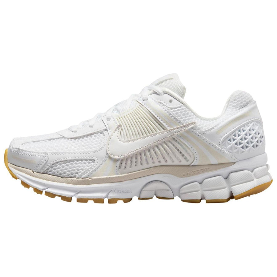 ナイキ ボメロ Nike Women's Zoom Vomero 5 "White/Gum" FJ2028-104