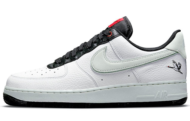 ナイキ エアフォース1 Nike Air Force 1 Low '07 LX "White/Chile Red" DA8482-100